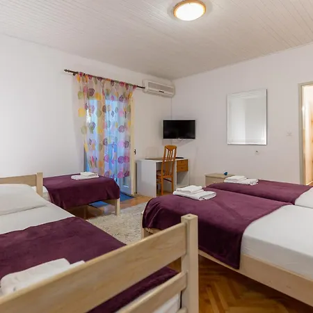 Tinka, No 7 Appartement