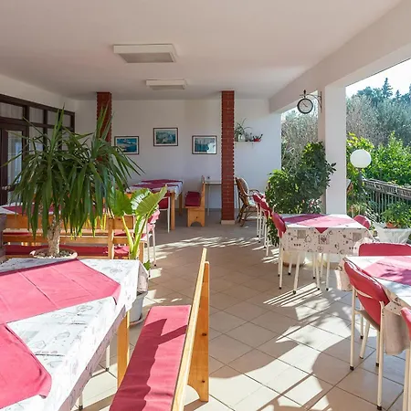 Tinka, No 7 Lejlighed *