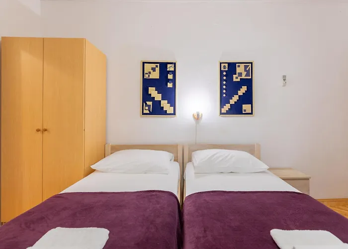 Apartment Tinka, No 7 Starigrad Paklenica